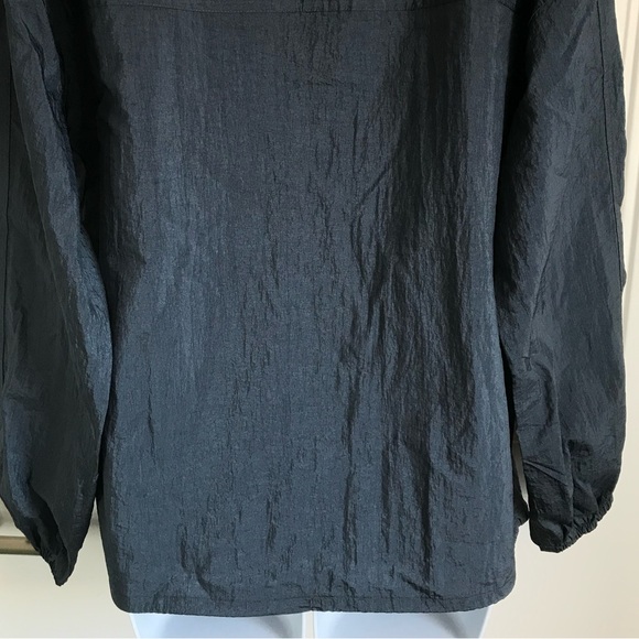 ATHLETA Women's XS Dark Rinse Lunar Sheen Blue Grey Nylon Snap Button Shirt NWOT - Picture 11 of 16